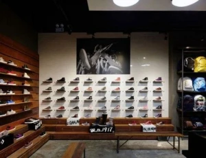 Premium LED-Illuminated Footwear & Product Floor Platforms