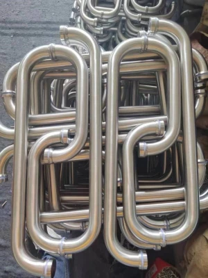 L-shaped handle