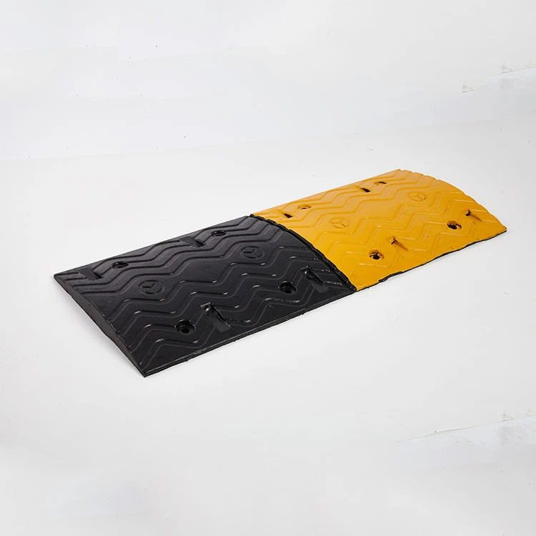 100*38*5cm Good Quality Speed limiting trunking Rubber speed bump Rubber deceleration zone