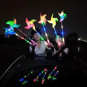 2018 new arrival hot sell kids favor toy flashing multicolor led windmill