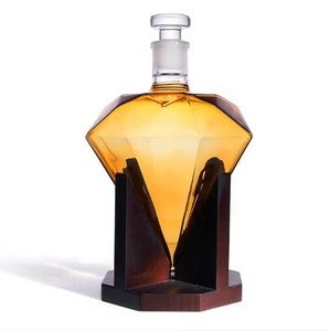 850ml Diamond Decanter with Wood Holder For Whiskey, Liquor, Scotch, Rum, Bourbon, Vodka, The Wine Savant 750ml