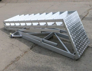 Aluminum platform folding step ladder