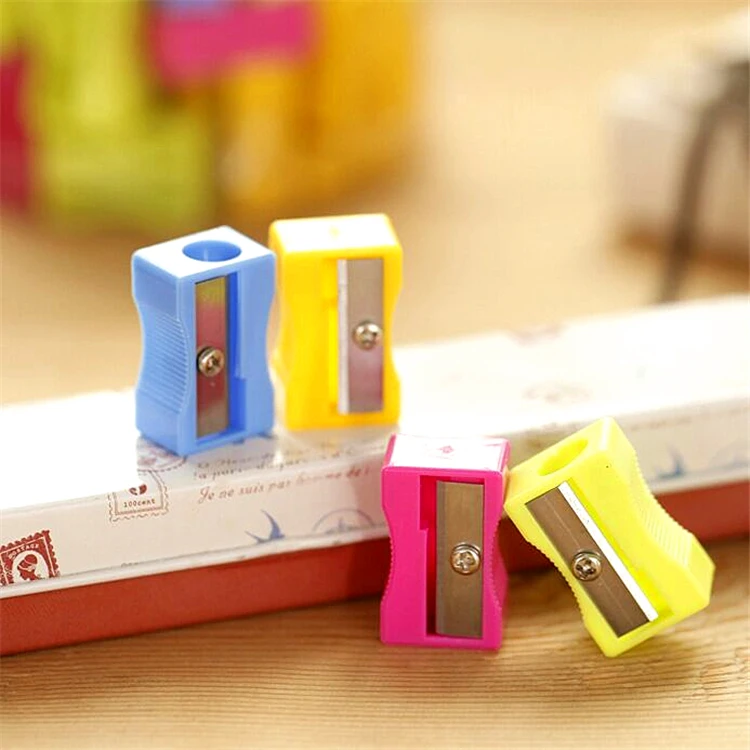 Candy-colored mini plastic pencil sharpener simple and practical small gifts for children