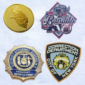 Customized design metal logo lapel pins 3D design enamel metal logo awards badges