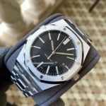 Latest Noob Watch Clean Factory Ap 15400 Black Dial All-in-One Cal. 3210 Movement 41mm About 9.5mm Thickness