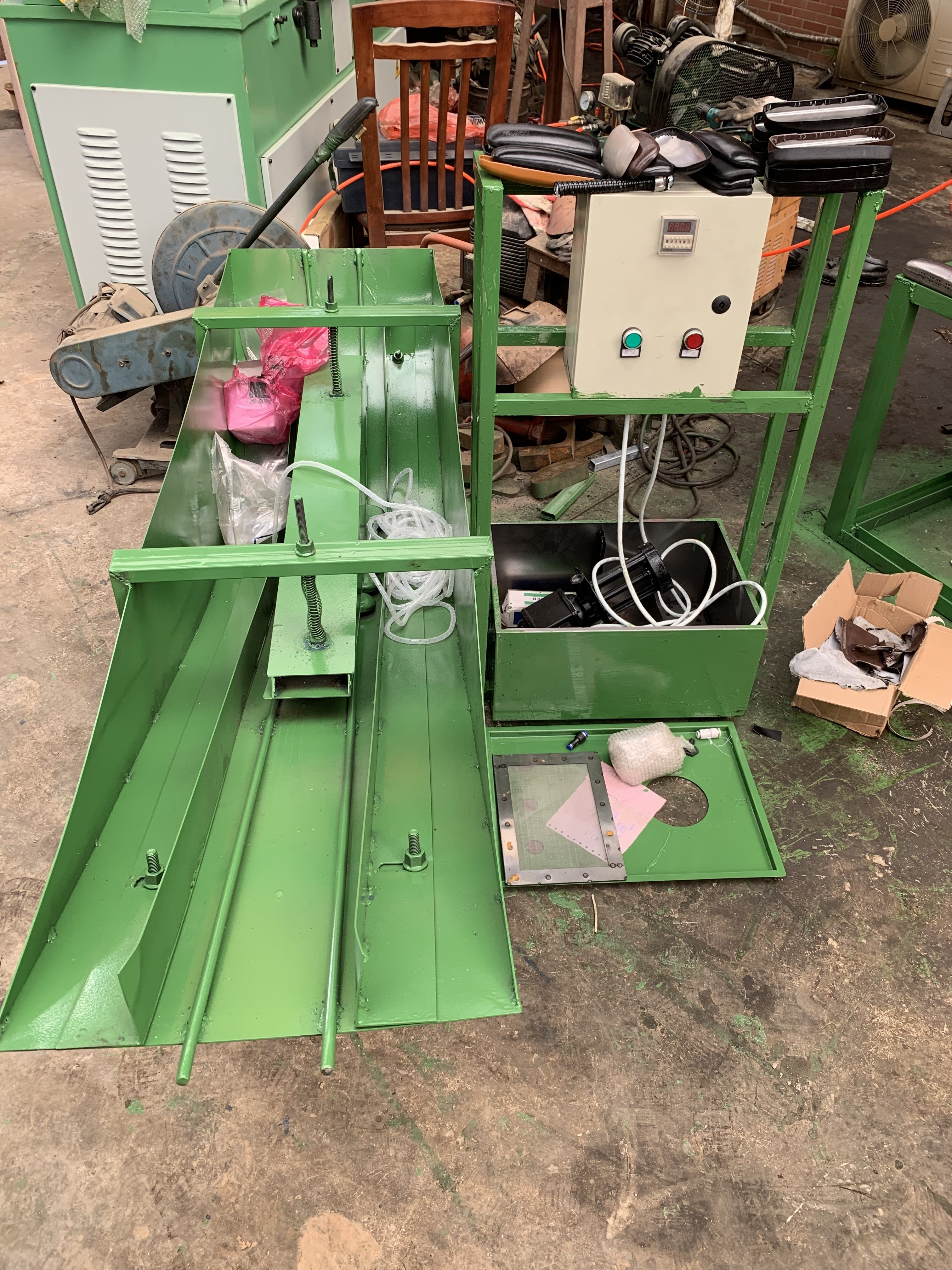 Buy Metal Spectacle Case Making Machine from Wenzhou Okcan Machinery Co ...