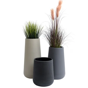 Wholesale prices garden tall round plastic plant flower pots planter