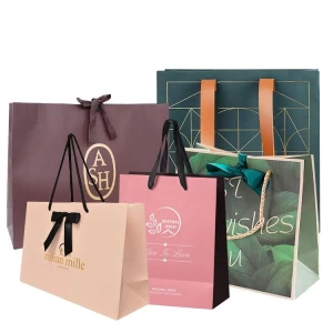 Fashionable Jewelry Paper Bags for All your Precious Accessories