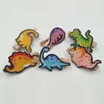 China factory wholesale lovely colorful balloon shape decorative wood clothes pegs