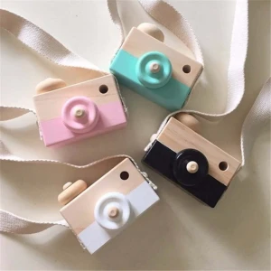 Creative Wooden Mini Camera Toy Green Wooden Camera Hanging Photographed Props with Rope for Children Home Party Decoration