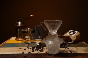 Drip Coffee Maker / Hand Dripper with very easy and quality Pour Over Coffee maker