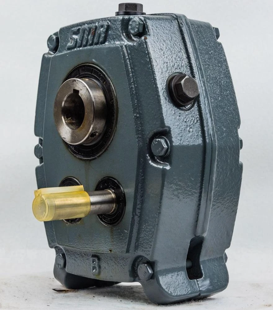 Helical shaft mount gear unit gearbox