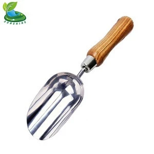 High Quality Garden Scoop With Wooden Handle