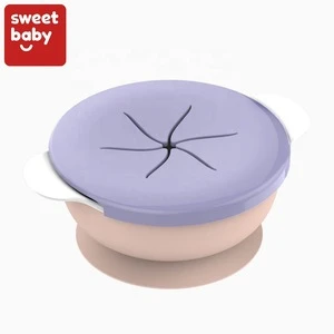 Hot Sale Silicone Snack Cup no Spill Snack Bowl and keeper new folding Soft Baby Cereal Dispenser
