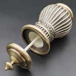 Household personality creative ornaments metal toothpick holder, press-type toothpick, fashion automatic toothpick holder