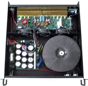 ME902 (2x900 watt) professional amplifier