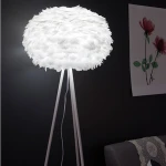 Modern wedding decoration handmade LED Goose Feather Tripod Standing Floor Lamp