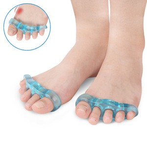 Toe Stretcher &amp; Separator for Fight Bunions, Great For Unsightly Foot Problems! One Size Fits Most Feet.