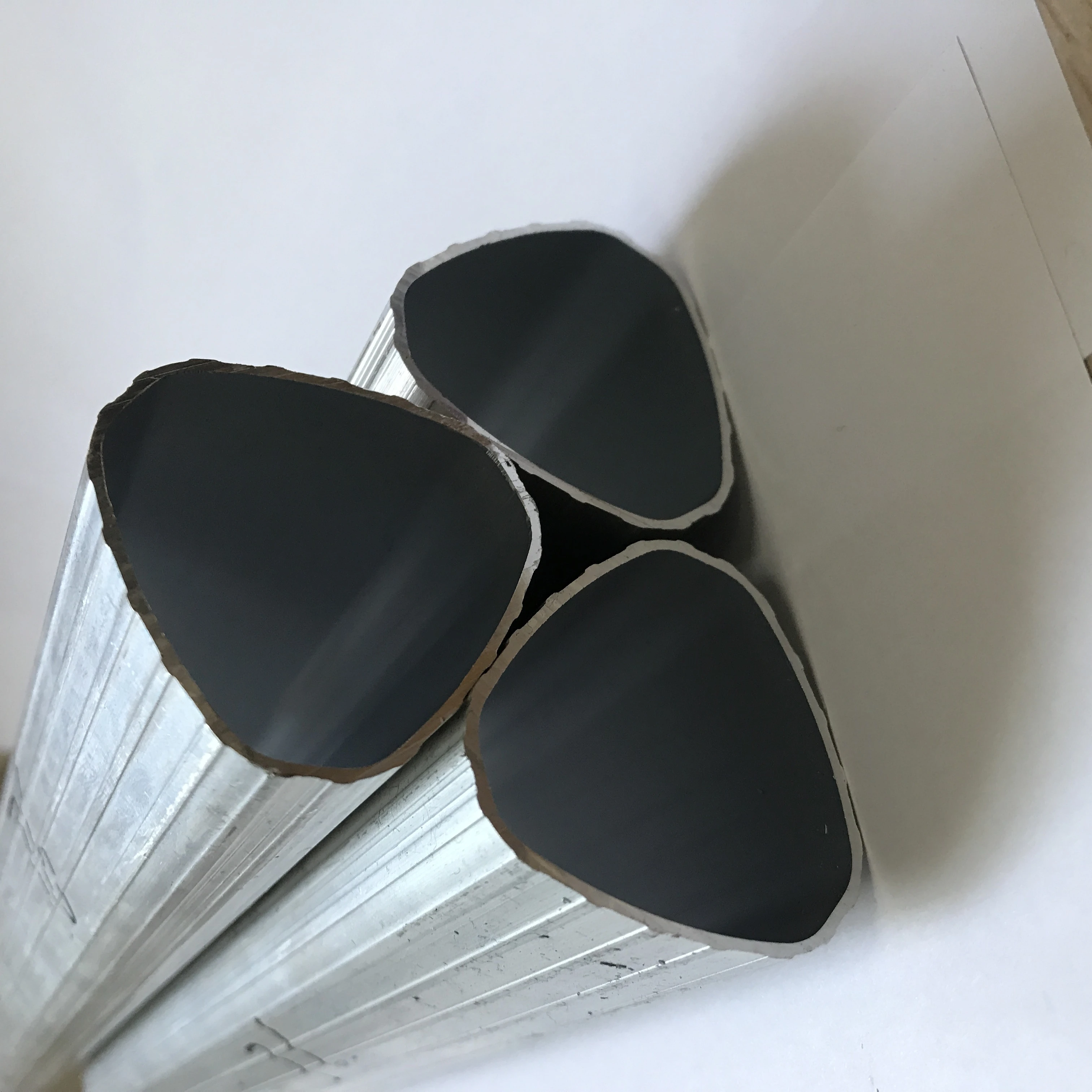 Silver Triangular Tube Buy Triangular Tube 3-t6 Temper And 6000 Series Grade Aluminum Aluminum ...