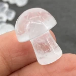 Wholesale Crystal Mushroom Natural Quartz Crystal Stone 2cm Mini clear quartz Crystal Mushroom