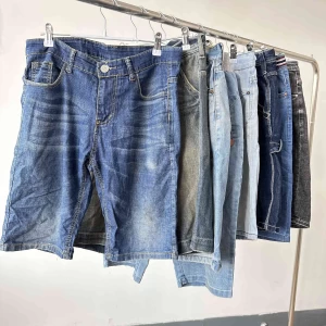 Wholesale bales clothes 45kg mixed used clothing second hand clothes Jean shorts for men
