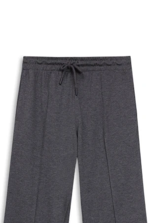 Relaxed Fit Trouser