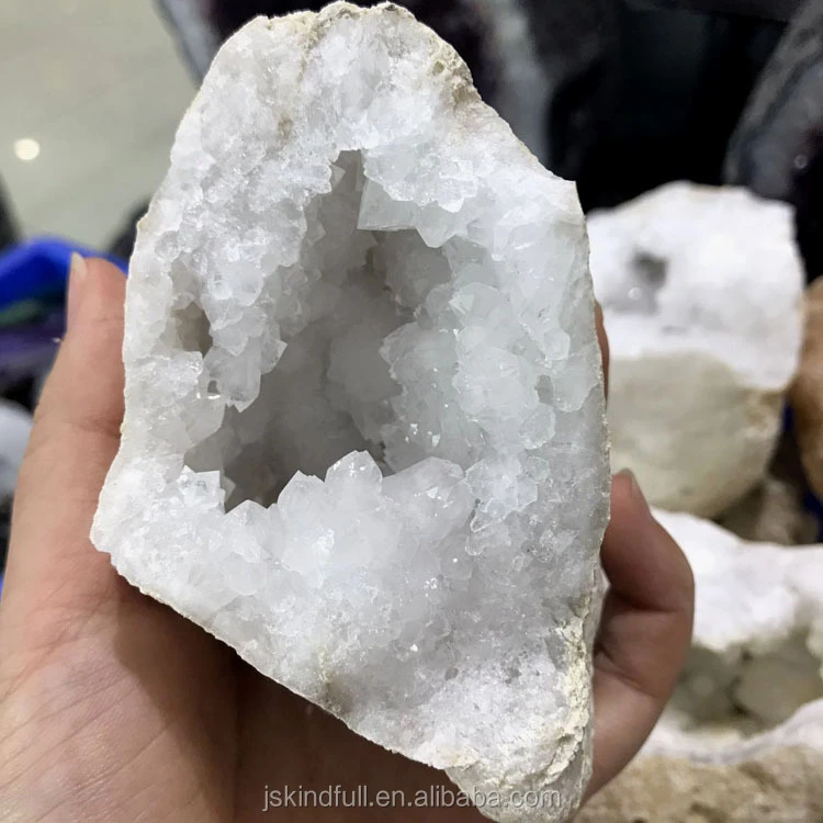Best quality healing crystals natural rock raw white agate quartz geode crystal mineral for home decoration
