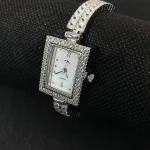 Fashion Jewellery Luxury Zircon Bracelet Watch Inlaid Womens Style Designers Quartz Silver Mermaid Watches 925