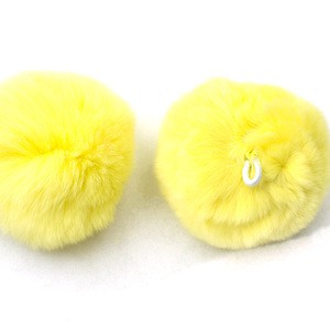 High-end Factory Direct Sales High Quality Custom 100% Real rex rabbit fur ball keychain fur pom poms accessory rabbit fur balls