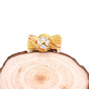 Jewelry manufactures 18K gold plated fashion ring female design inlaid yellow cubic zirconia rings