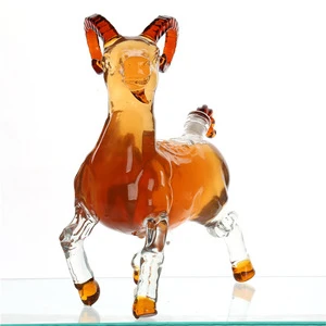 Jia Teng Decanter for Bourbon, Whiskey, Scotch, Vodka, Rum, Tequila or Any Other Drink 1000ml Decanter (sheep)