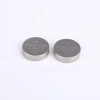 Led button battery 3.0v CR2477 button cell 950mah with high capacity button cell battery for lights,torch