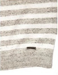 Men&#039;s horizontal striped round neck sweater