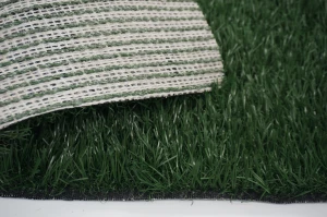 Natural looking artificial grass mat
