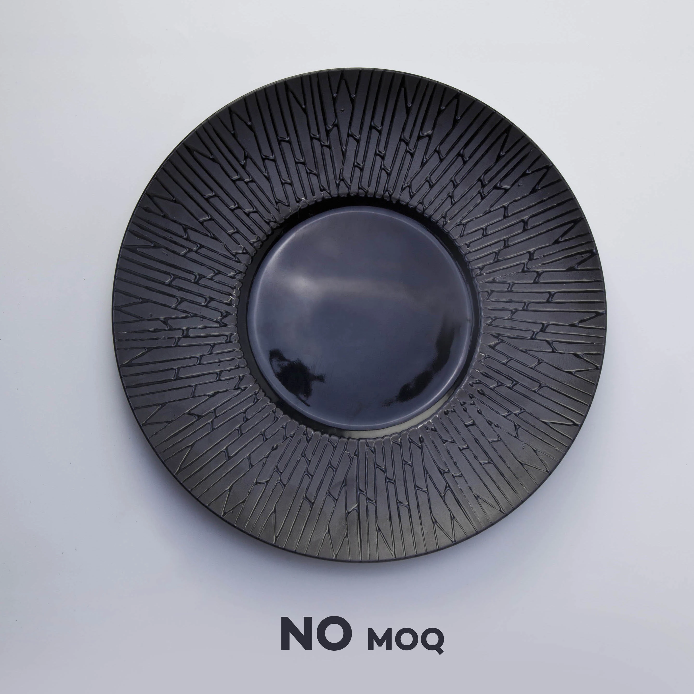 New Trending Design RoHeCa Catering Luxury Black Round Restaurant Plate Set Ceramic Modern*