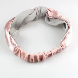 Newest Face Wash Headband Pink And Silver Velvet Plastic Twist Hair Band Head Band Sport Hair Accessories