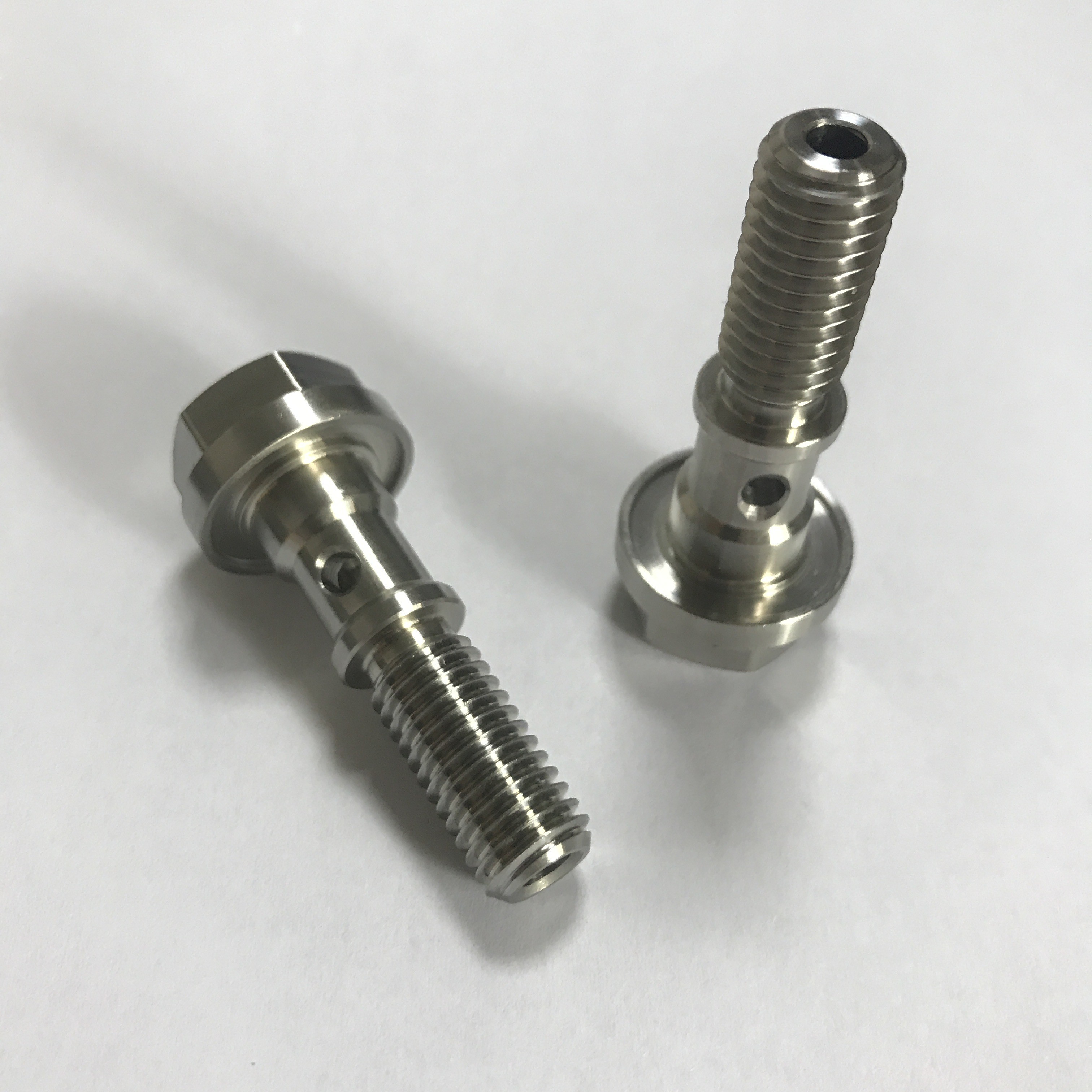Professional customized high-end stainless steel CNC parts,  stainless steel shaft processing for cars