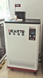 Temperature meter / microthermometer calibration instrument with blackbody radiation source
