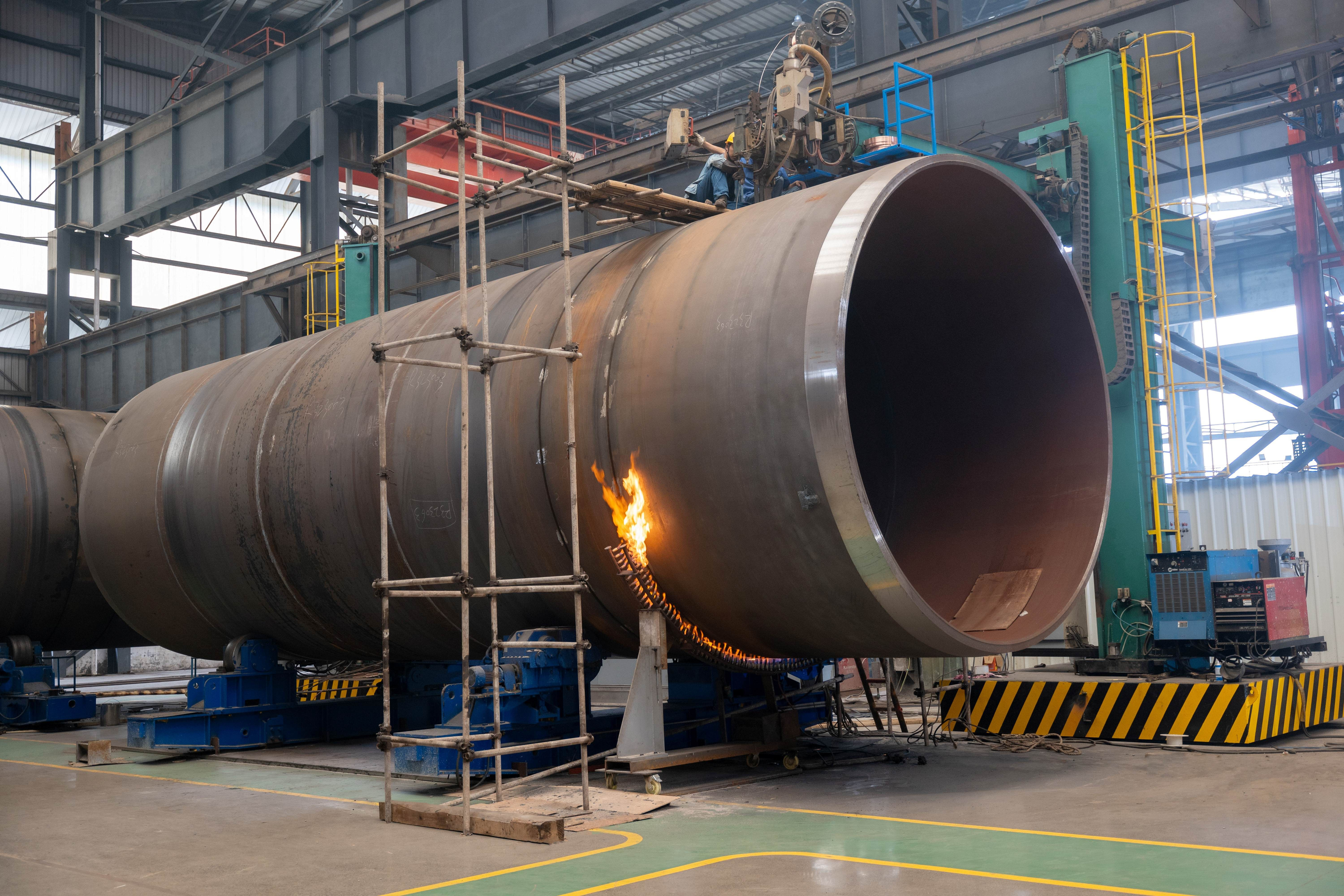 Vessel Cladding Process Buy Clad Pressure Vessel Equipments from Sichuan Jinglei Science and ...