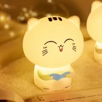 2019 New Arrival Cat LED Silicone Night Light with 7 Color Changing Desk Table Lamp For Kids