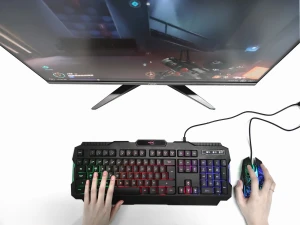 4pcs Gaming keyboard headphone combos ergonomic wired keyboard and mouse kit