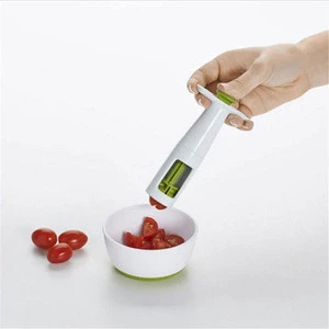 FT-001S Grips Grape Tomato Tools Kitchen Accessor Tri Blade Plastic Spiral Slicer Vegetable Fruit Slicer