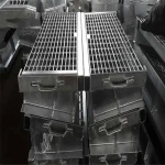Hot Dip Galvanized Trench Drain Steel Grating With Frame 60x60 Ductile Iron Manhole Cover