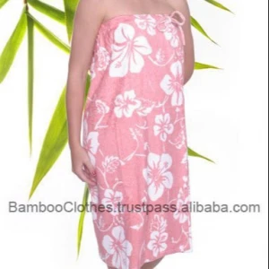 Hot selling good quality eco-friendly soft luxury women short bamboo bathrobe