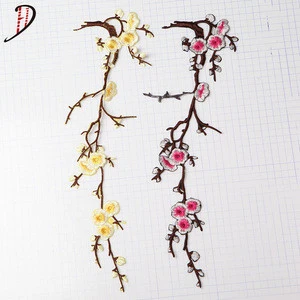 New Plum Blossom Flower Applique Clothing Embroidery Patch Iron On Patches Craft Sewing Repair Embroidered