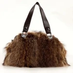 New Product Genuine Women's Raccoon Fur Bag Satchels with Removable Shoulder Strap in Competitive Price Fur Bag