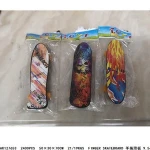 Promotional gift mini skate boarding finger skateboard toy classic toy for kids
