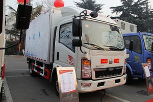 Sinotruck howo trucks sinotruck howo 6 wheel refrigerated truck made in CHina
