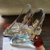 Wholesale cheap high quality colorful memento baby girl souvenir gift glass crystal shoes souvenir