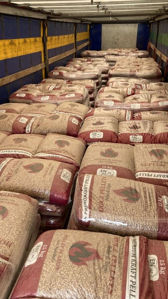 Pellet Adler 100% Abete - Certificato EN-Plus A1, Ecologico, Senza Additivi, Provenienza Slovacchia